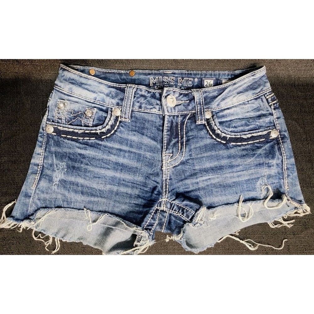 Miss Me Embroidered Jeans Shorts Sz 26 Rhinestone Y2K Low Rise Raw Hem Dukes EUC